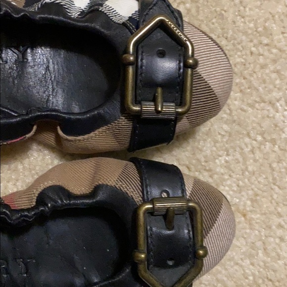 Burberry Ballerina Flats size 35 - Picture 3 of 5